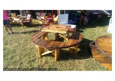 Wood Wire Reel Picnic Tables